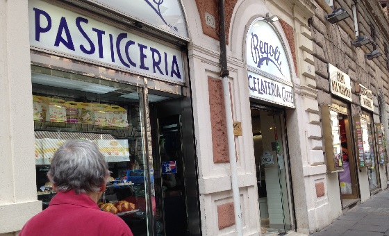 Pasticceria in Rom mit Auslage